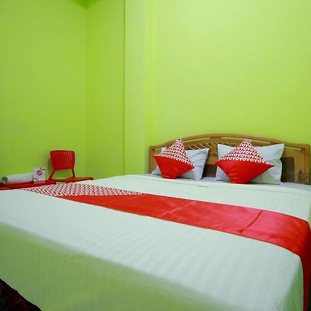 Oyo 2585 Sherren Guest House Lubuklinggau Bagian luar foto